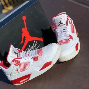 Jordan alternate 89 4s